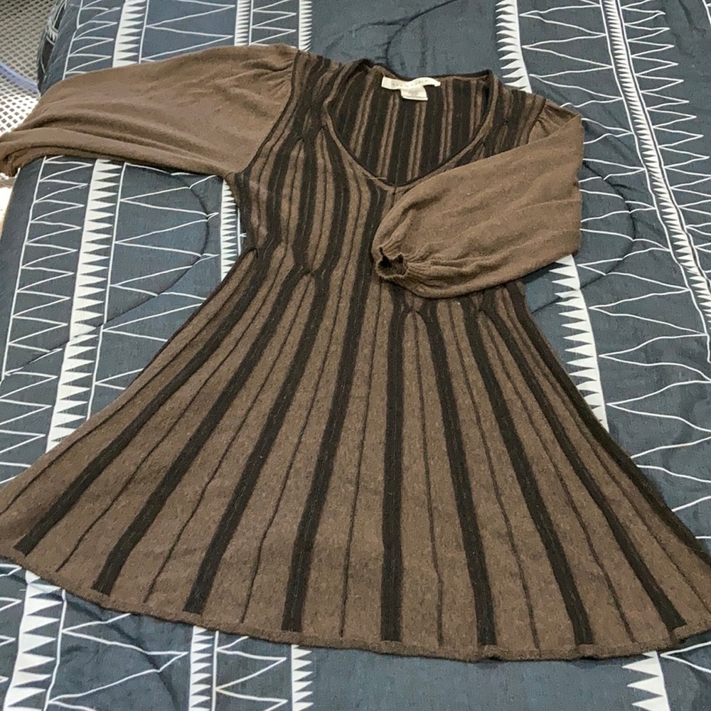 Brown black top